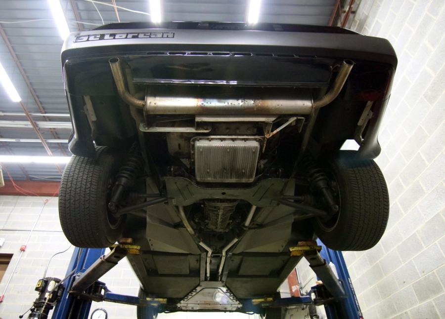  DeLorean DMC-12 in Black 1981 года  (фото 193 из 207)